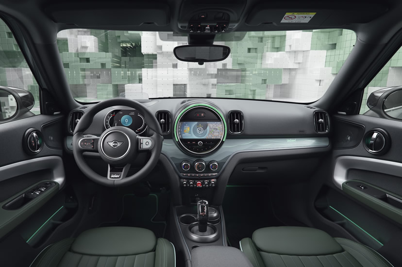 ミニ クロスオーバー クーパーSE F60 2022年の特別仕様車 アンテイムドエディション 内装