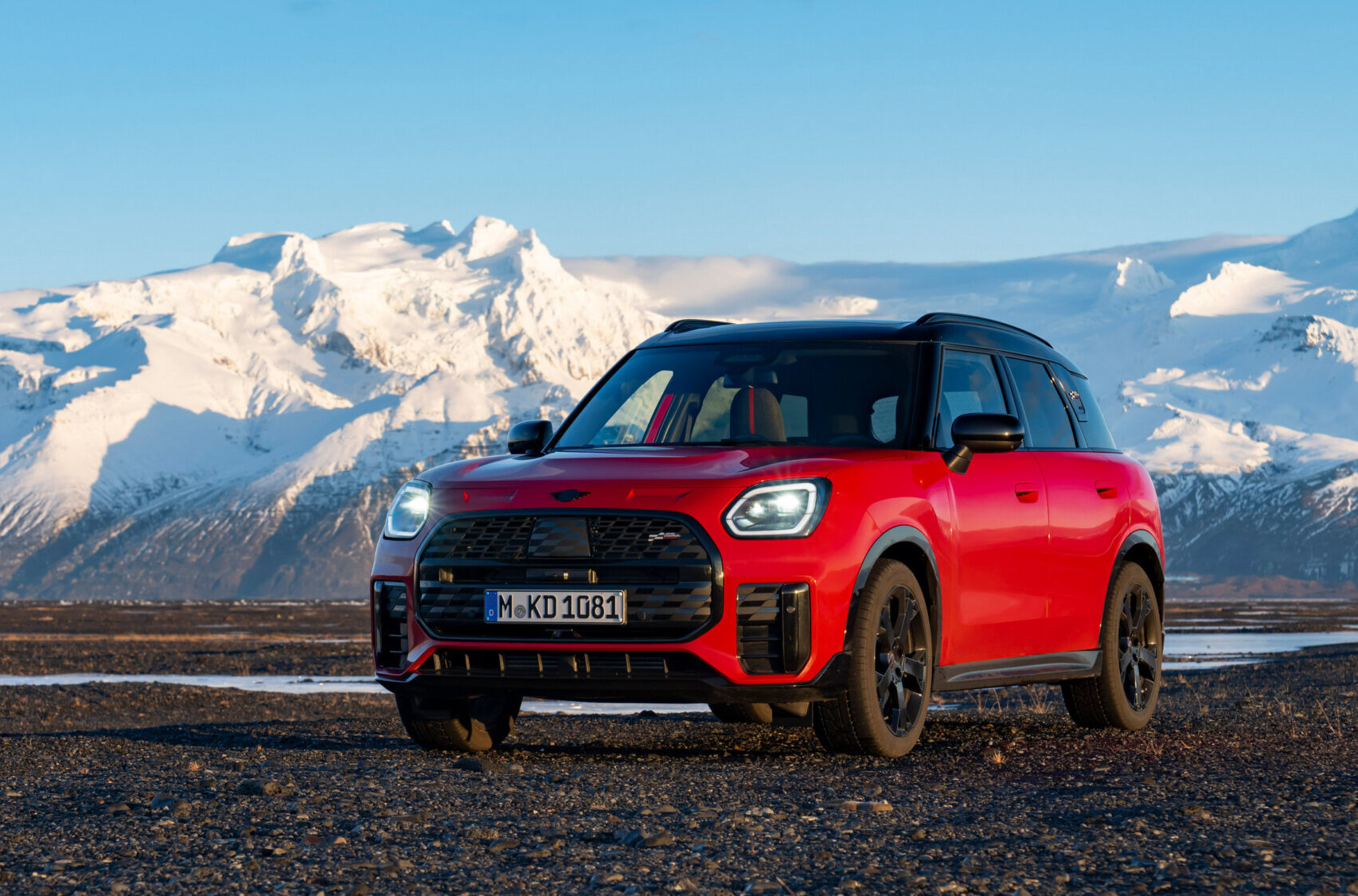 雪上を駆ける！今春発売の新型MINI「カントリーマンS ALL4」 | MINI 