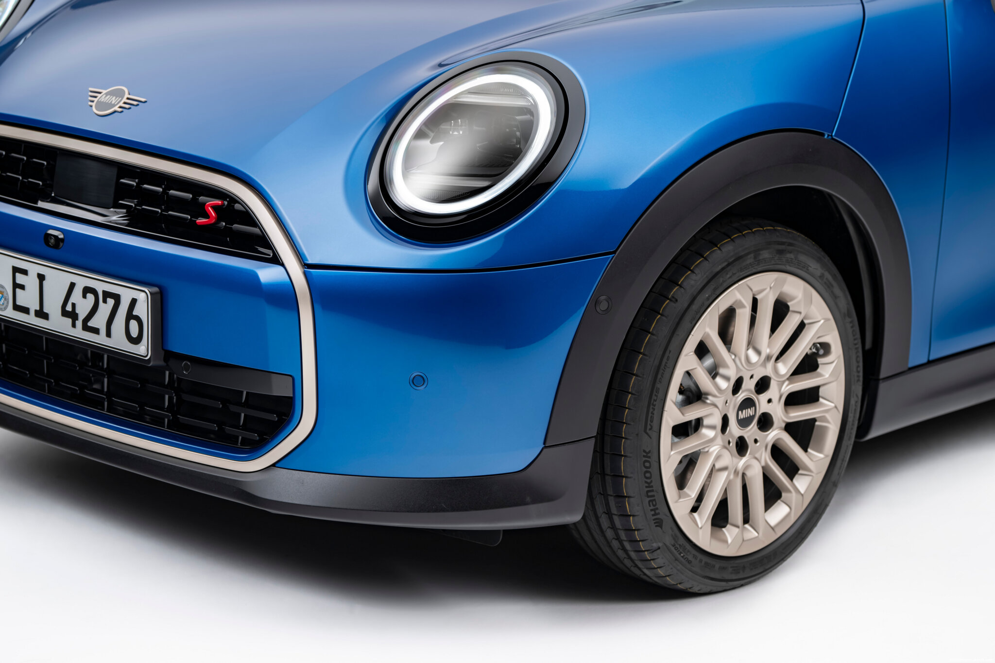 大ヒットモデルが新世代へ!新型「MINIクーパー 5ドア」発売 | MINI COOPER Sketch