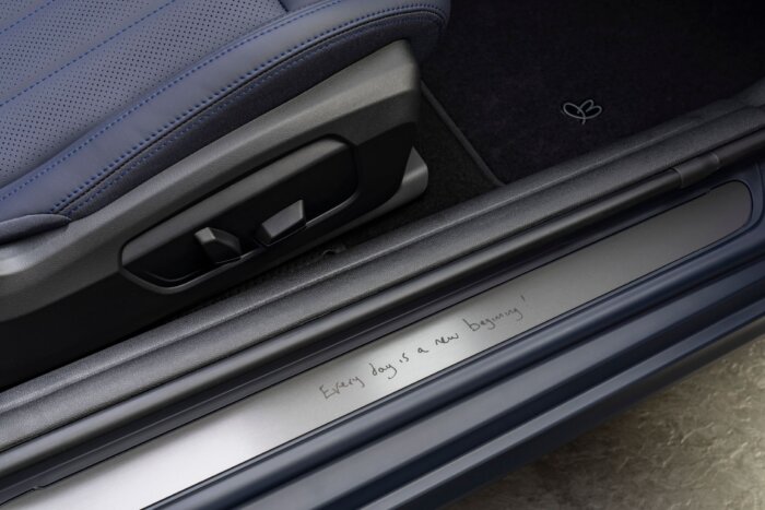 ミニクーパー コンバーチブル F67 ポールスミスエディション