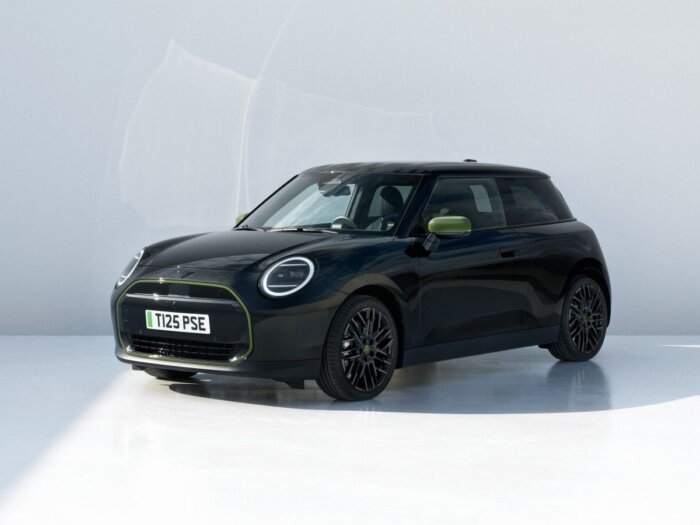 ミニクーパー F66 ポールスミスエディション ミッドナイト・ブラックII