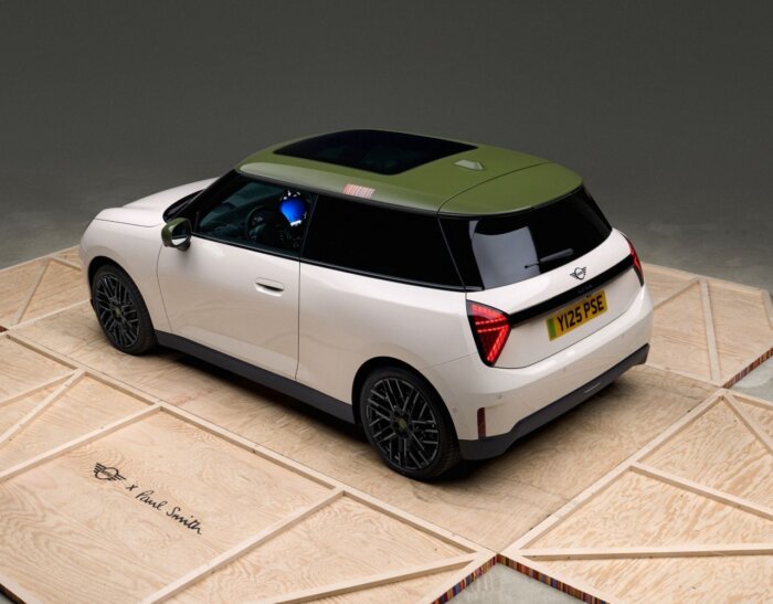 ミニクーパー F66 ポールスミスエディション インスパイアード・ホワイト