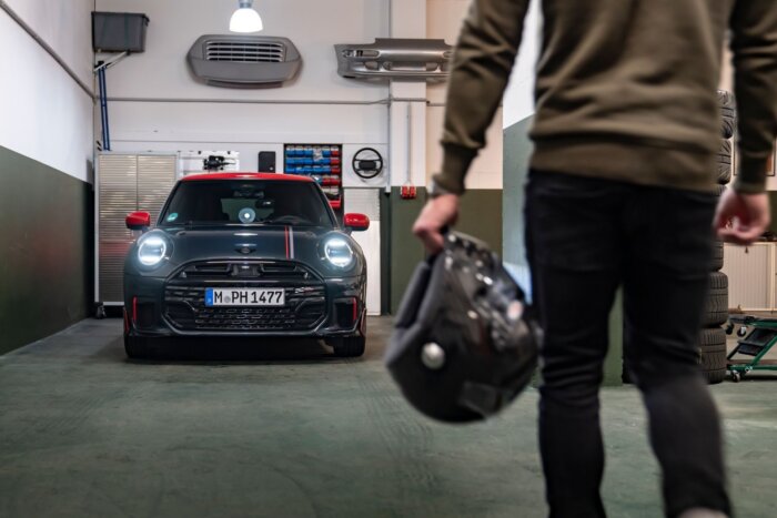 ミニクーパー f66 3ドア ジョンクーパーワークス GPインスパイアードエディション 2026年 限定車