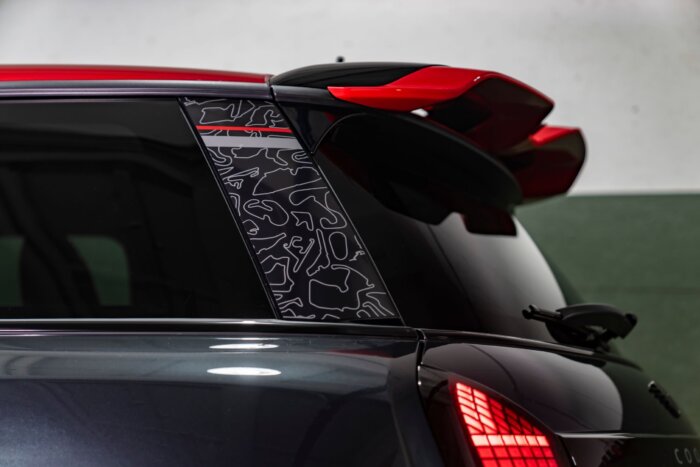 ミニクーパー f66 3ドア ジョンクーパーワークス GPインスパイアードエディション 2026年 限定車 専用Cピラーステッカー