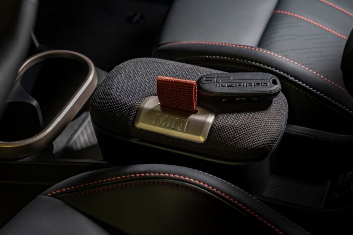 ミニクーパー f66 3ドア ジョンクーパーワークス GPインスパイアードエディション 2026年 限定車