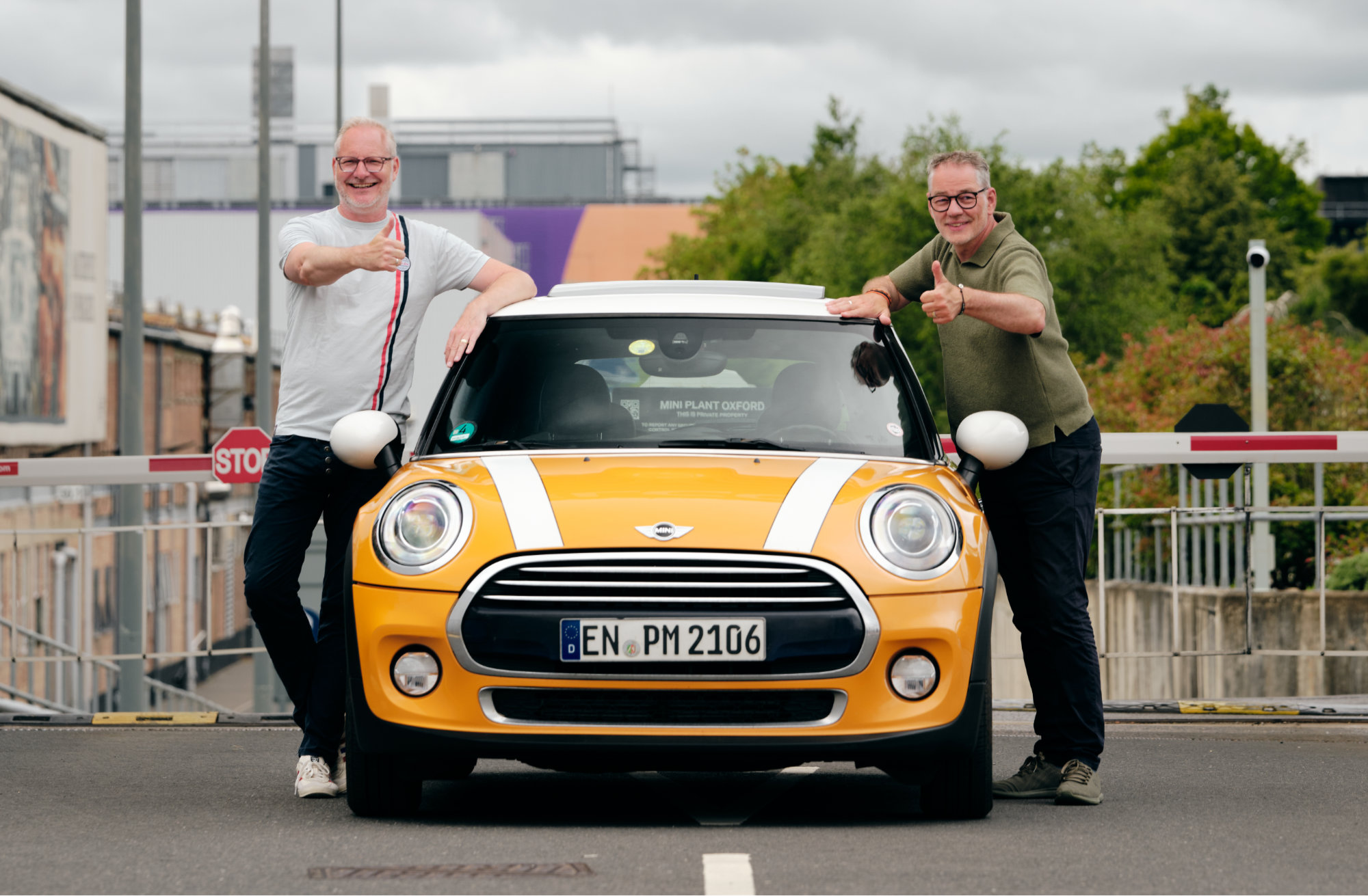 MINIクーパーD、12年間で走行距離100万kmを達成！ | MINI COOPER Sketch