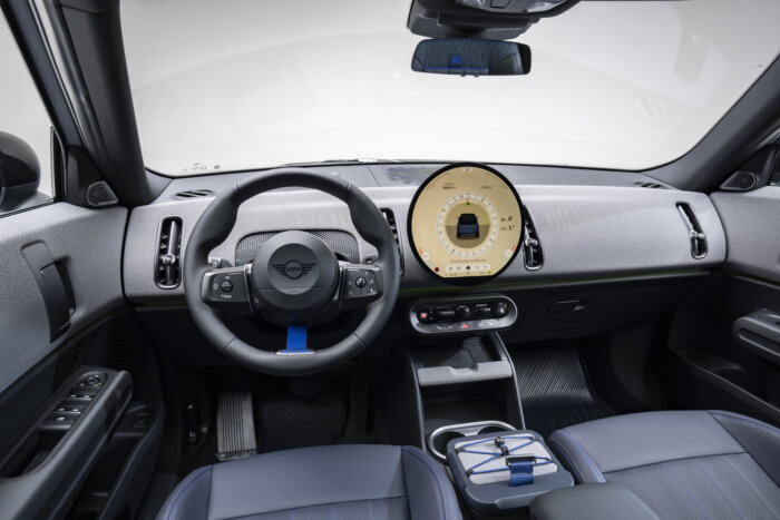 ミニカントリーマンS ALL4 U25 特別仕様車 アンテイムドエディション フローズンノマドブルー 2026年